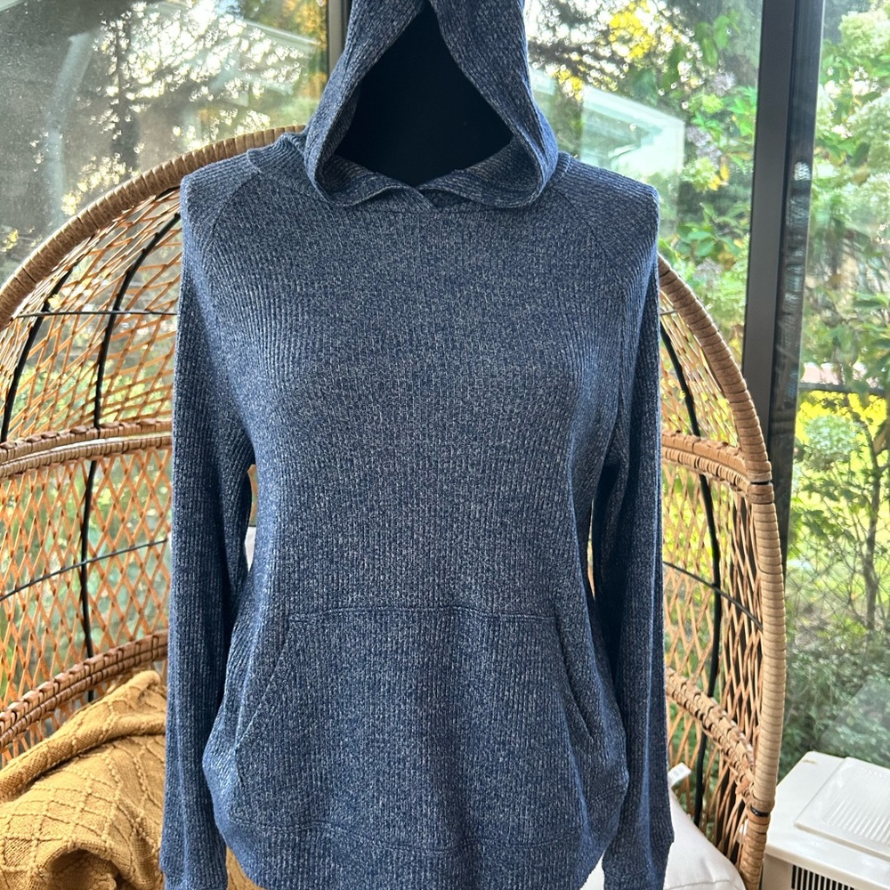 Althleta girl super soft blue hoodie like new XL